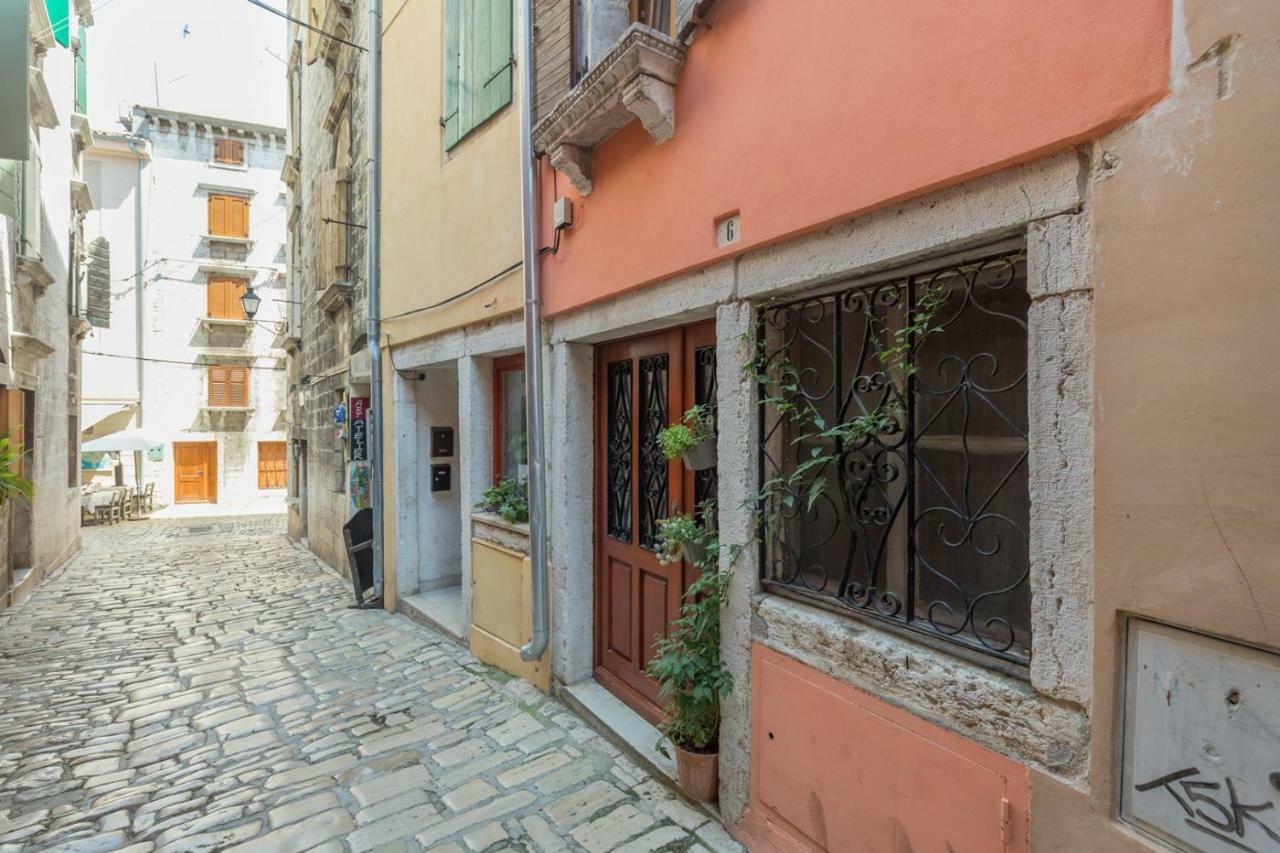 Studio Yellow Flower Rovinj Eksteriør billede